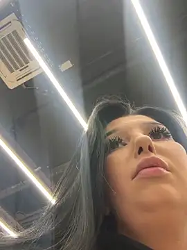 Tisha Busty online show from December 2024 01:50:01 PM