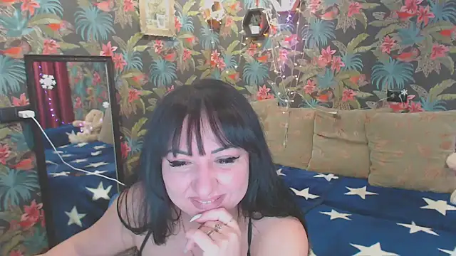 Snapshot of SusanLaNice chatting on January 2025 11:23:02 AM SusanLaNice online show from January 2025 11:23:02 AM