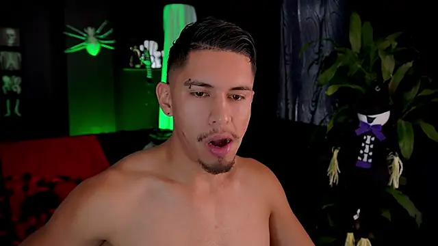 Aaronfox x online show from October 2025 01:34:02 PM