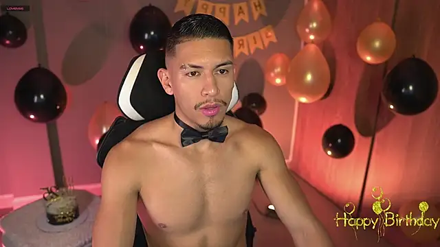 Aaronfox x online show from May 2026 05:01:02 AM