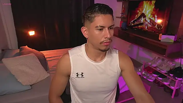 Aaronfox x online show from June 2026 12:41:02 PM