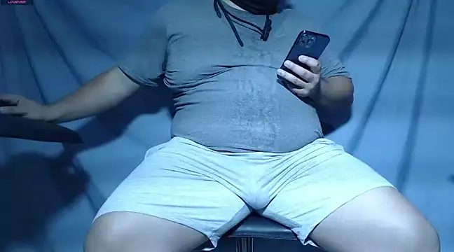 Snapshot of uncutmex266 chatting on December 2024 11:06:02 PM uncutmex266 online show from December 2024 11:06:02 PM