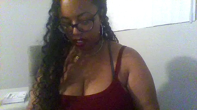 Snapshot of KittyKayla chatting on October 2025 03:18:02 AM KittyKayla online show from October 2025 03:18:02 AM