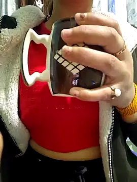 Snapshot of MIss-Naina chatting on December 2024 07:32:01 PM MIss-Naina online show from December 2024 07:32:01 PM