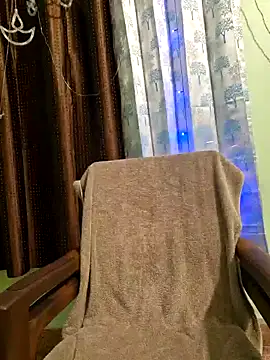 Snapshot of MIss-Naina chatting on January 2025 10:29:02 PM MIss-Naina online show from January 2025 10:29:02 PM