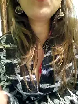 Snapshot of MIss-Naina chatting on January 2025 05:43:02 AM MIss-Naina online show from January 2025 05:43:02 AM