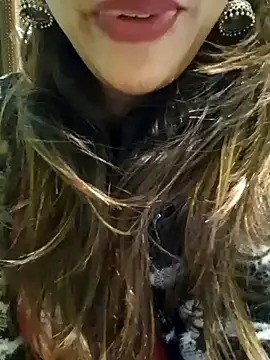 Snapshot of MIss-Naina chatting on January 2025 02:46:02 AM MIss-Naina online show from January 2025 02:46:02 AM