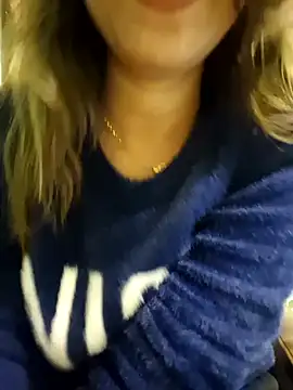 Snapshot of MIss-Naina chatting on January 2025 09:24:02 AM MIss-Naina online show from January 2025 09:24:02 AM