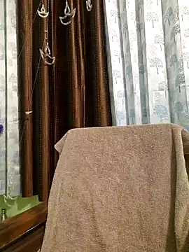 Snapshot of MIss-Naina chatting on January 2025 11:50:01 PM MIss-Naina online show from January 2025 11:50:01 PM