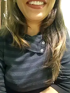 Snapshot of MIss-Naina chatting on January 2025 05:24:02 PM MIss-Naina online show from January 2025 05:24:02 PM