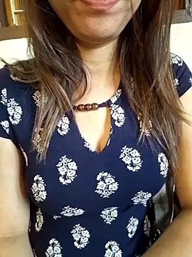 Snapshot of MIss-Naina chatting on March 2025 02:29:02 AM MIss-Naina online show from March 2025 02:29:02 AM