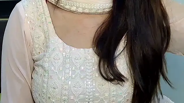 Snapshot of MIss-Naina chatting on September 2025 10:53:02 AM MIss-Naina online show from September 2025 10:53:02 AM