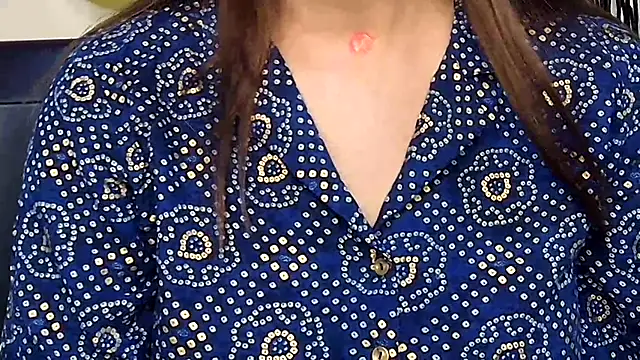 Snapshot of MIss-Naina chatting on November 2025 07:51:01 AM MIss-Naina online show from November 2025 07:51:01 AM