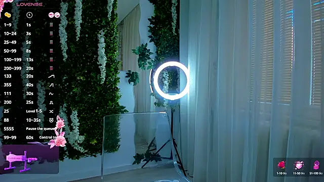 Snapshot of VivienCarter chatting on January 2025 11:17:01 AM VivienCarter online show from January 2025 11:17:01 AM