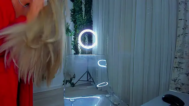 Snapshot of VivienCarter chatting on September 2025 02:55:01 PM VivienCarter online show from September 2025 02:55:01 PM