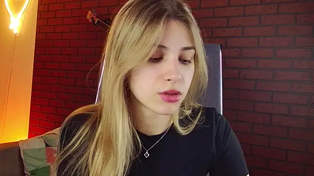 EllieCutes online show from November 2025 08:39:02 AM