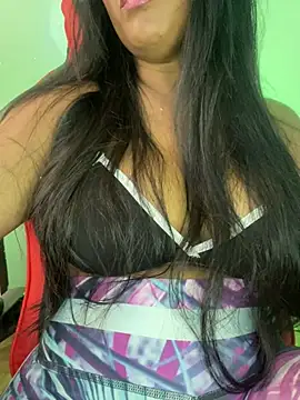 Snapshot of hurren_pasha chatting on February 2025 11:55:02 AM hurren pasha online show from February 2025 11:55:02 AM