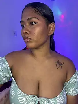 Snapshot of hurren_pasha chatting on February 2025 12:22:02 PM hurren pasha online show from February 2025 12:22:02 PM