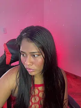 Snapshot of hurren_pasha chatting on February 2025 12:47:01 PM hurren pasha online show from February 2025 12:47:01 PM