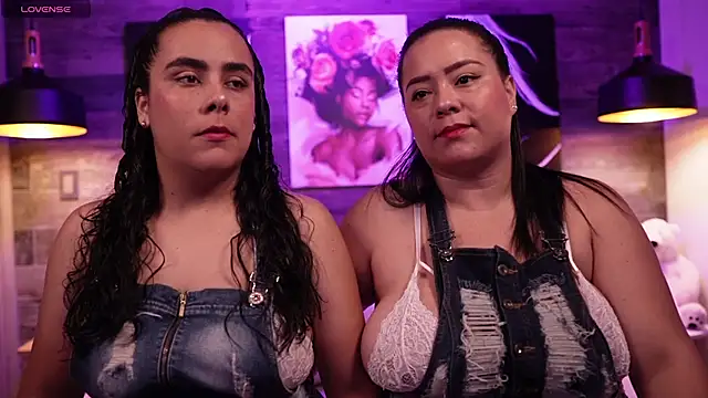 Snapshot of DanyAndAlexa chatting on January 2025 01:09:01 PM DanyAndAlexa online show from January 2025 01:09:01 PM