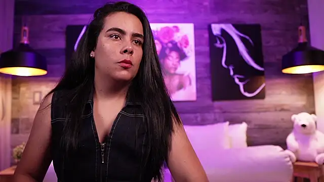 Snapshot of DanyAndAlexa chatting on March 2025 12:55:02 PM DanyAndAlexa online show from March 2025 12:55:02 PM