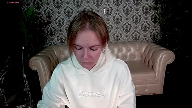 MaribelRiverr  online show from September 2025 05:40:01 AM