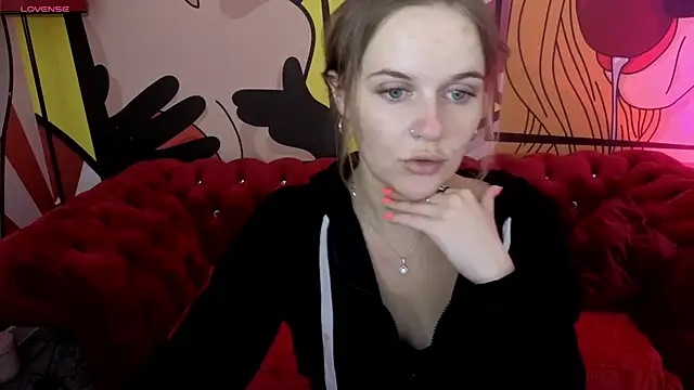 Snapshot of MaribelRiverr_ chatting on July 2026 06:27:01 AM MaribelRiverr online show from July 2026 06:27:01 AM
