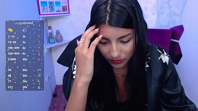 Cailee Mansour online show from October 2025 08:18:02 PM