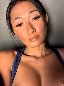 Snapshot of thai-dreamgirl chatting on October 2025 10:27:01 AM thai-dreamgirl online show from October 2025 10:27:01 AM