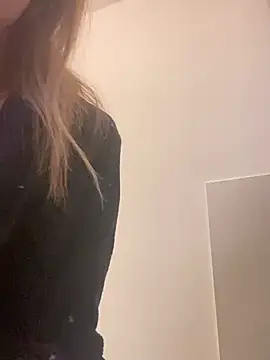 Snapshot of EvaRush chatting on February 2025 07:35:01 AM EvaRush online show from February 2025 07:35:01 AM