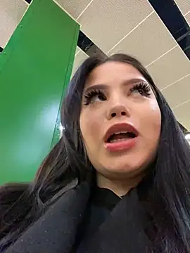 Snapshot of Chloe__Moon chatting on January 2025 04:13:02 PM Chloe Moon online show from January 2025 04:13:02 PM