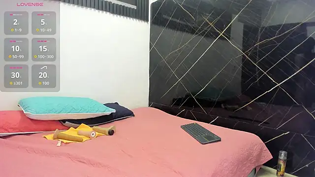 Analiasmith89 online show from November 2025 02:21:01 AM