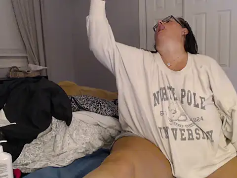 Snapshot of LauLauPAWG chatting on October 2025 02:22:02 AM LauLauPAWG online show from October 2025 02:22:02 AM