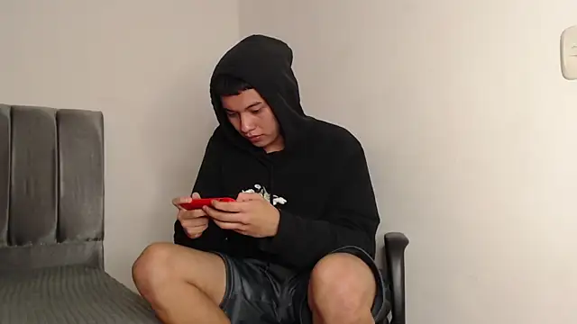 alex-lover online show from March 2025 05:24:02 AM