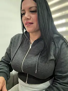 Milff parkerrr online show from January 2025 03:15:02 PM