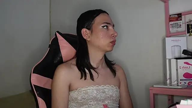 Flaream angel online show from October 2025 09:26:02 PM