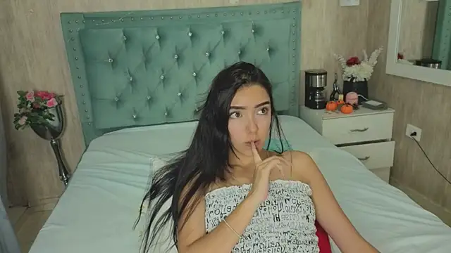 Marcelaa fox online show from July 2026 08:44:02 PM