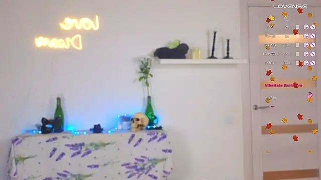  yourFoxy  online show from October 2025 11:47:02 AM