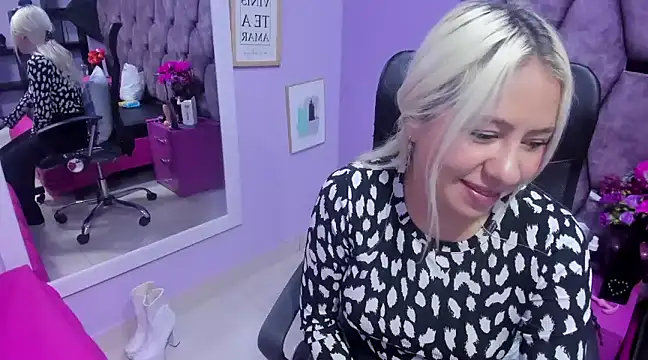 ConstansBlonde online show from December 2024 01:06:01 PM