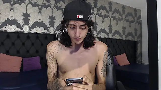 Snapshot of Matthew_Dixonn chatting on January 2025 11:59:02 PM Matthew Dixonn online show from January 2025 11:59:02 PM