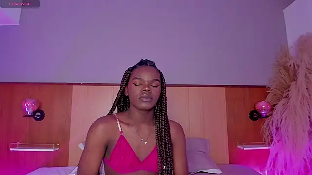 CamiEstrada online show from January 2025 08:51:02 PM