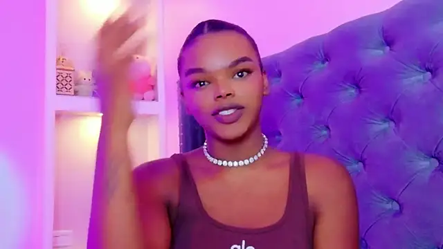 CamiEstrada online show from October 2025 10:05:02 AM