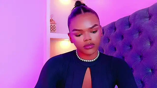 CamiEstrada online show from December 2025 01:23:01 AM