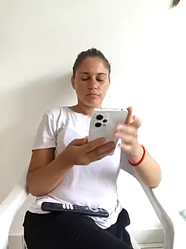 Scarlett-Leh online show from December 2025 12:21:02 PM