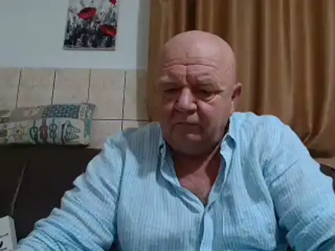 Snapshot of fullballs6 chatting on December 2024 01:13:02 AM fullballs6 online show from December 2024 01:13:02 AM