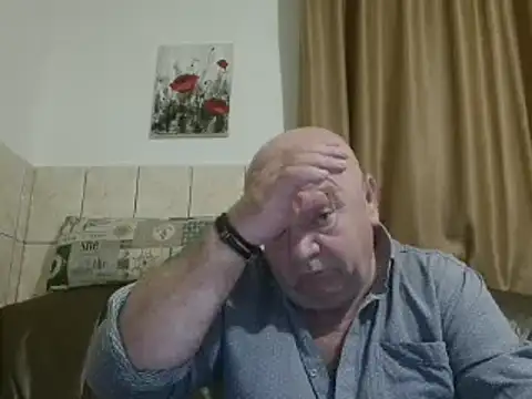 Snapshot of fullballs6 chatting on January 2025 02:40:02 AM fullballs6 online show from January 2025 02:40:02 AM