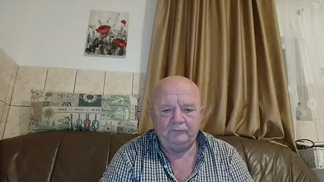 Snapshot of fullballs6 chatting on October 2025 02:20:01 AM fullballs6 online show from October 2025 02:20:01 AM