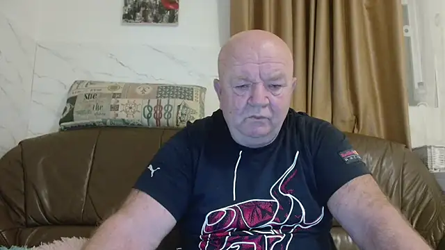 Snapshot of fullballs6 chatting on January 2026 03:09:02 AM fullballs6 online show from January 2026 03:09:02 AM