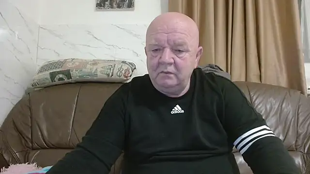 Snapshot of fullballs6 chatting on January 2026 02:59:02 AM fullballs6 online show from January 2026 02:59:02 AM