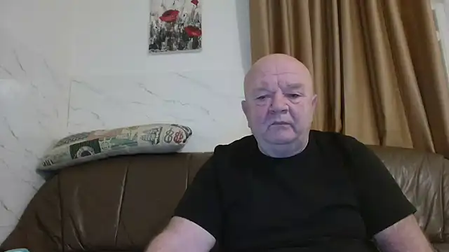 Snapshot of fullballs6 chatting on February 2026 03:22:01 AM fullballs6 online show from February 2026 03:22:01 AM